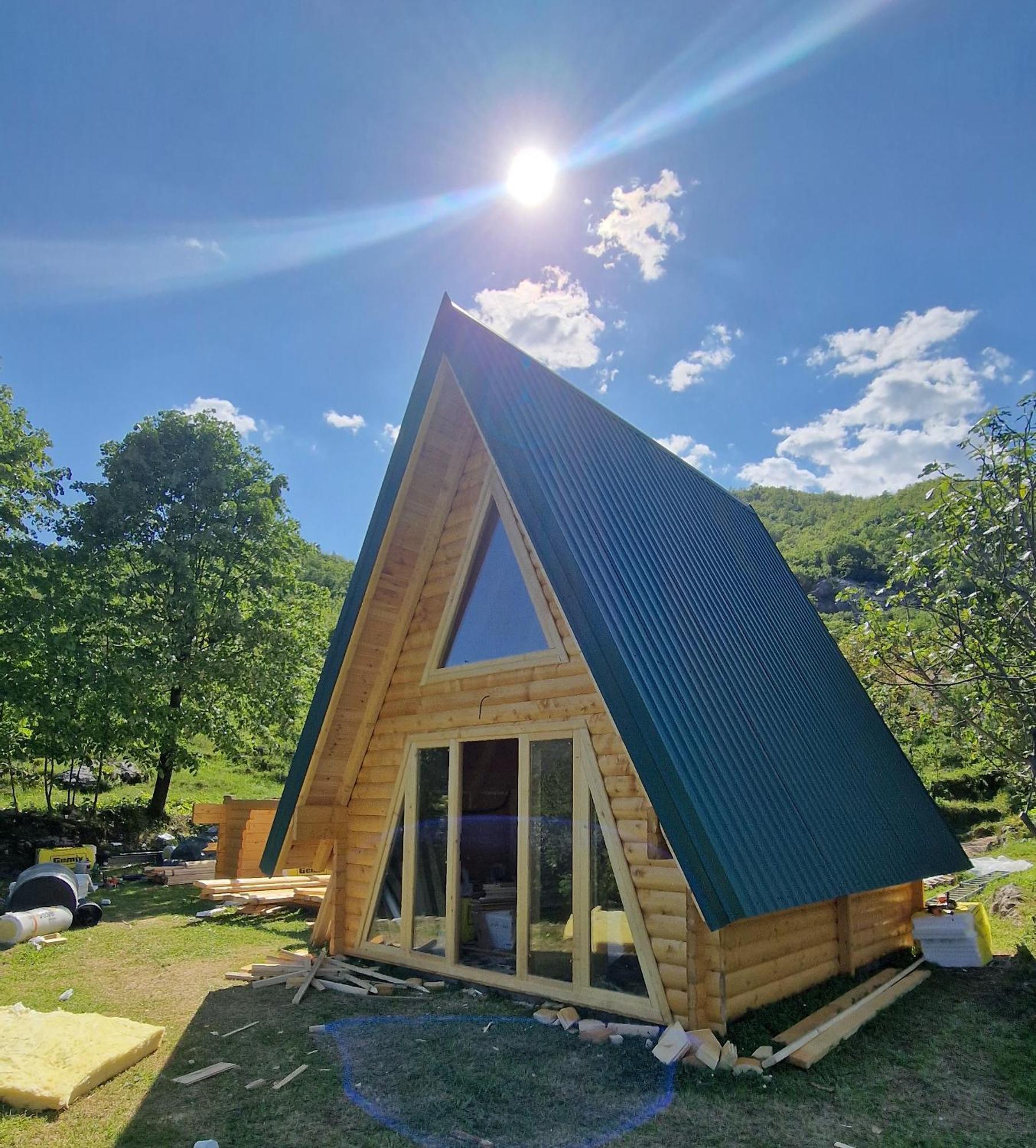 ホテル Camp Oaza,Lipa ツェティニェ エクステリア 写真